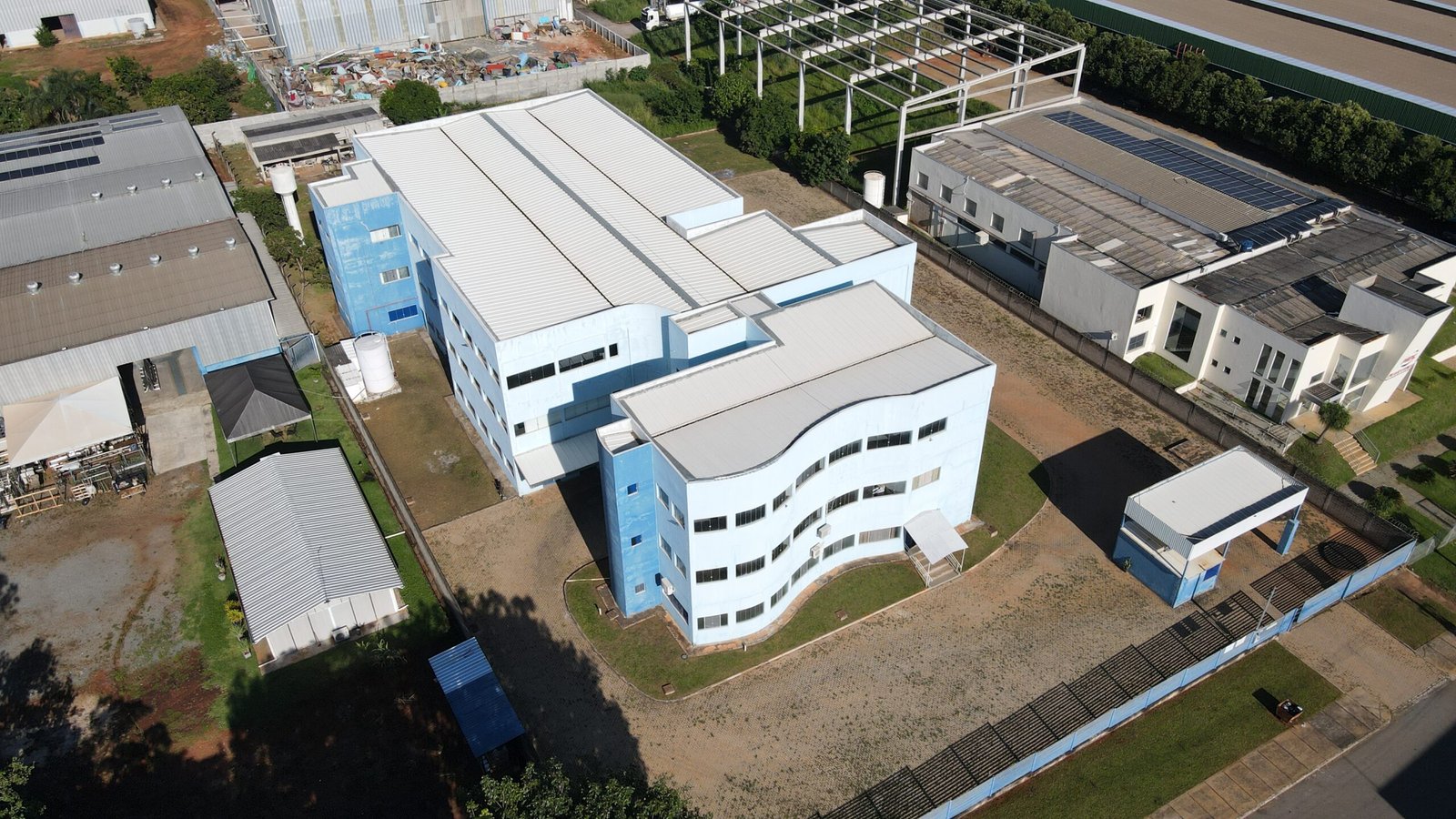 Front aerial view of Goiânia Médica